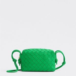 Bottega Veneta mini intrecciato leather Loop bag in “parakeet” (NIB)